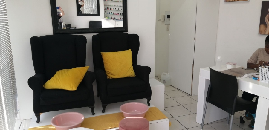 Commercial Property for Sale in Richmond Hill Eastern Cape